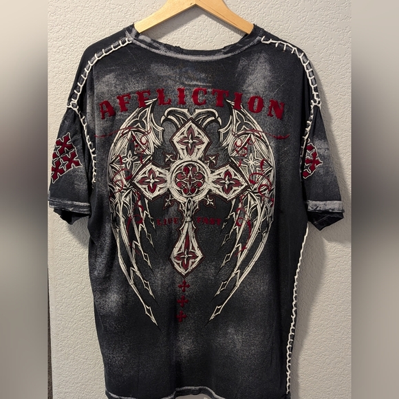 Affliction Live Fast Shirt Red Lettering Distressed Size 2XL - Picture 10 of 16
